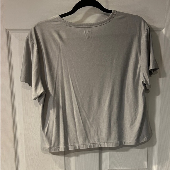 3 Old Navy Women's Cropped Short Sleeve Tees - Gray, Lavender, Green - Picture 7 of 13